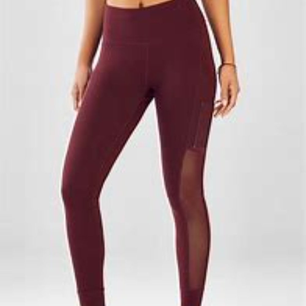 NWOT Fabletics powerhold mesh hip pocket leggings